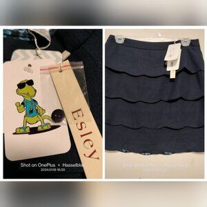 NWT Navy Blue Cocktail Hour Scallop Layer size Medium Skirt